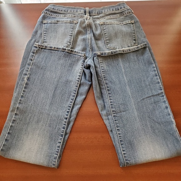 Old Navy Curvy Mid-Rise - Picture 5 of 7